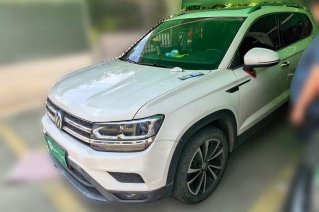 Używany Volkswagen Tharu 2020 280TSI Two-Wheel Drive Luxury Edition China VI Standard