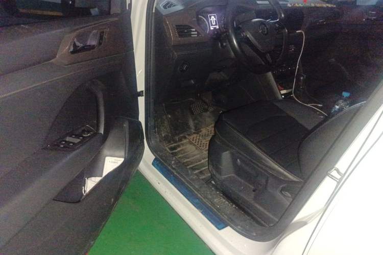 Used Volkswagen Tharu 2020 280TSI Two-Wheel Drive Luxury Edition China VI Standard Driver Seat