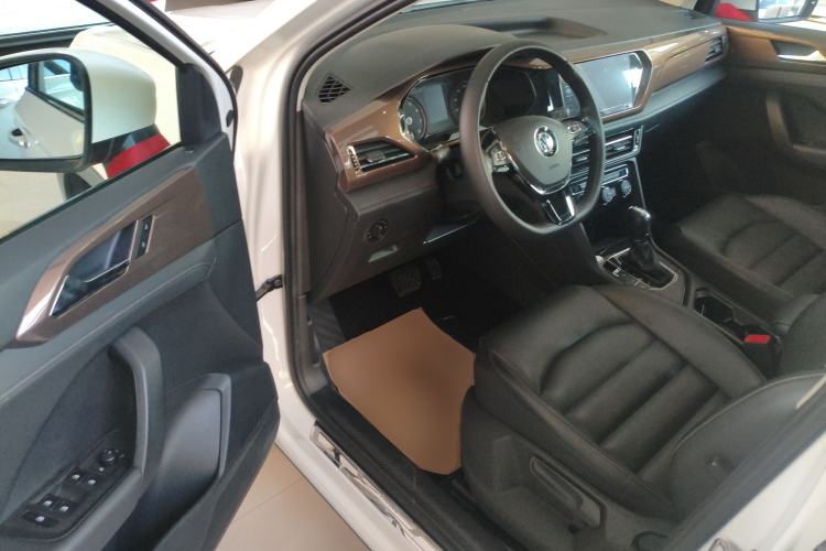 Used Volkswagen Tharu 2020 280TSI Two-Wheel Drive Luxury Edition China VI Standard Driver Seat