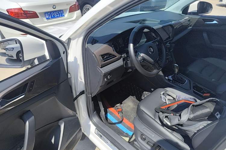 Used Volkswagen Tharu 2020 280TSI Two-Wheel Drive Luxury Plus Version China VI Standard Driver Seat
