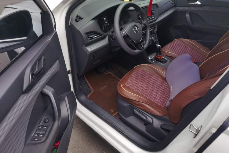 Used Volkswagen Tharu 2020 280TSI Two-Wheel Drive Trend Edition China VI Standard Driver Seat
