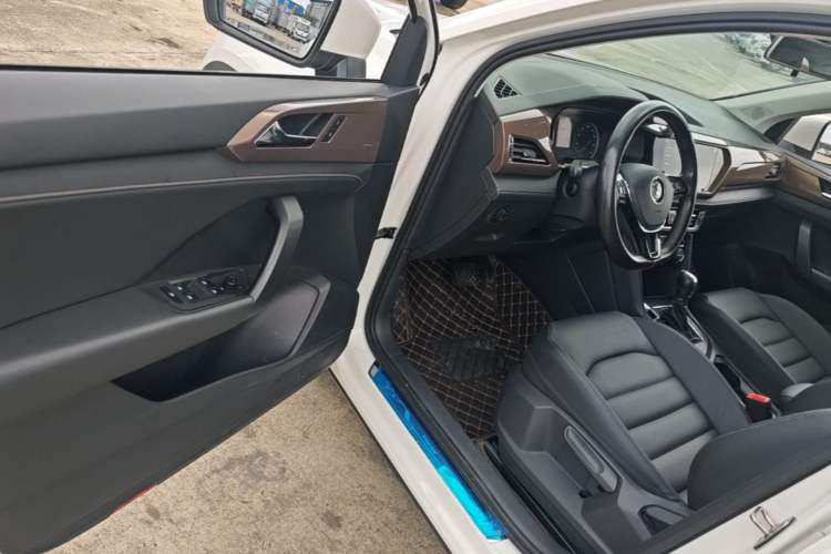 Used Volkswagen Tharu 2020 280TSI Two-Wheel Drive Luxury Edition China VI Standard Driver Seat
