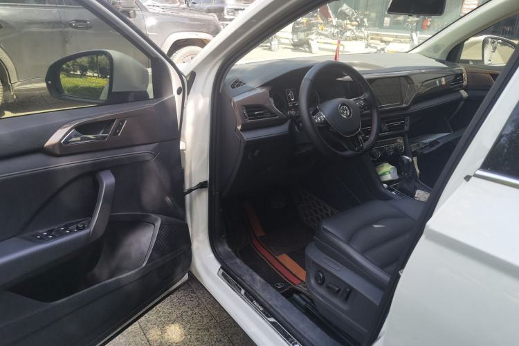 Used Volkswagen Tharu 2020 280TSI Two-Wheel Drive Luxury Plus Version China VI Standard Driver Seat