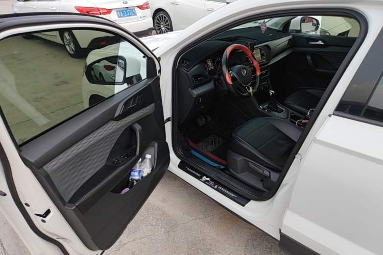 Used Volkswagen Tharu 2020 280TSI Two-Wheel Drive Trend Edition China VI Standard Driver Seat