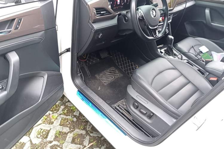 Used Volkswagen Tharu 2020 280TSI Two-Wheel-Drive Flagship Version China VI Driver Seat