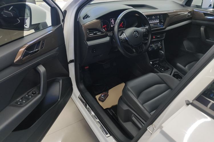 Used Volkswagen Tharu 2020 280TSI Two-Wheel Drive Comfort Edition China VI Standard Driver Seat