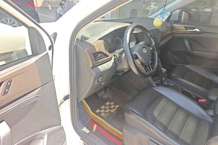 Used Volkswagen Tharu 2020 280TSI Two-Wheel Drive Comfort Edition China VI Standard Driver Seat