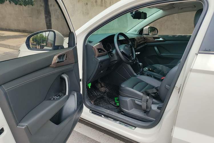 Used Volkswagen Tharu 2020 280TSI Two-Wheel Drive Comfort Edition China VI Standard Driver Seat