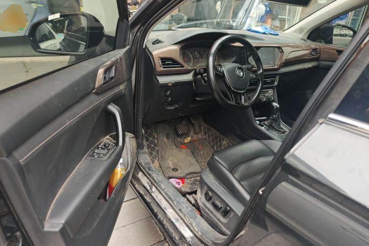 Used Volkswagen Tharu 2020 280TSI Two-Wheel Drive Luxury Plus Version China VI Standard Driver Seat