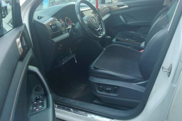 Used Volkswagen Tharu 2020 280TSI Two-Wheel Drive Luxury Plus Version China VI Standard Driver Seat