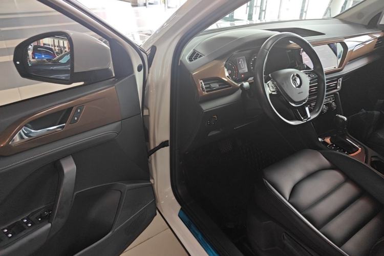 Used Volkswagen Tharu 2020 280TSI Two-Wheel Drive Luxury Edition China VI Standard Driver Seat