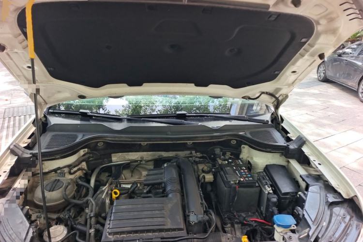 Used Volkswagen Tharu 2020 280TSI Two-Wheel Drive Luxury Edition China VI Standard Engine Bay