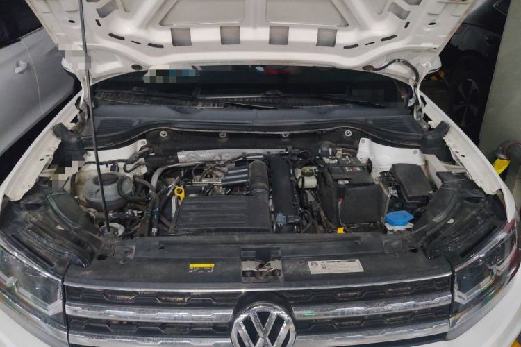 Used Volkswagen Tharu 2020 280TSI Two-Wheel Drive Luxury Plus Version China VI Standard Engine Bay