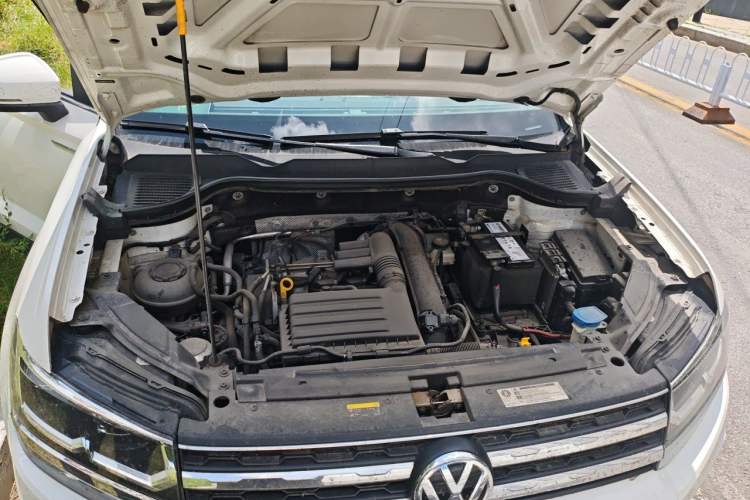 Used Volkswagen Tharu 2020 280TSI Two-Wheel Drive Luxury Edition China VI Standard Engine Bay