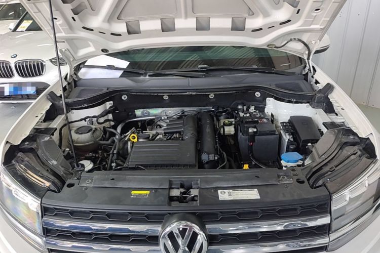 Used Volkswagen Tharu 2020 280TSI Two-Wheel Drive Trend Edition China VI Standard Engine Bay