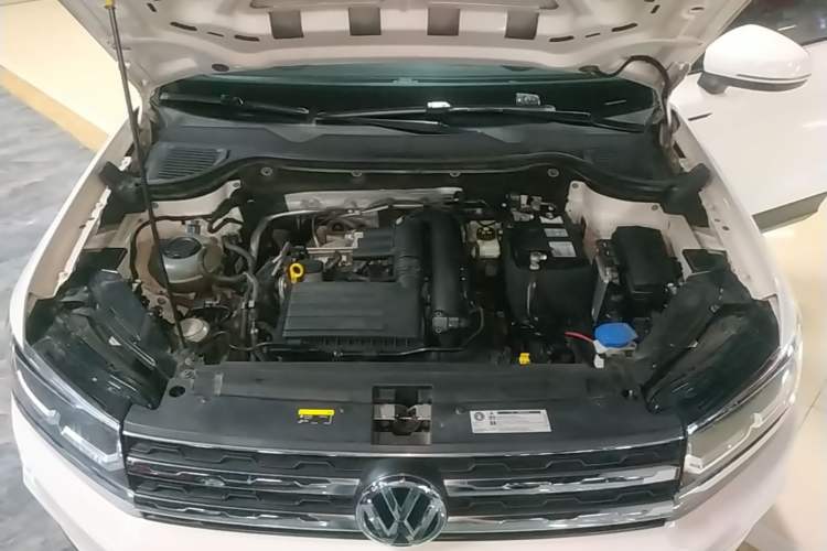 Used Volkswagen Tharu 2020 280TSI Two-Wheel Drive Luxury Plus Version China VI Standard Engine Bay