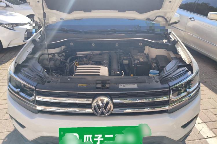 Used Volkswagen Tharu 2020 280TSI Two-Wheel-Drive Flagship Version China VI Engine Bay