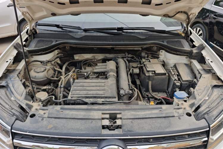 Used Volkswagen Tharu 2020 280TSI Two-Wheel-Drive Flagship Version China VI Engine Bay
