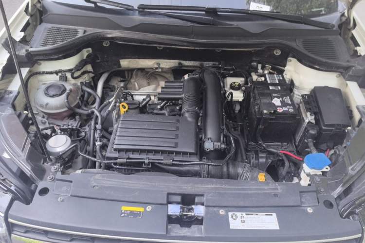 Used Volkswagen Tharu 2020 280TSI Two-Wheel Drive Luxury Edition China VI Standard Engine Bay