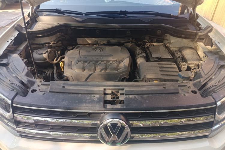 Used Volkswagen Tharu 2020 Restyled 330TSI Four-Wheel Drive Luxury Edition China VI Standard Engine Bay