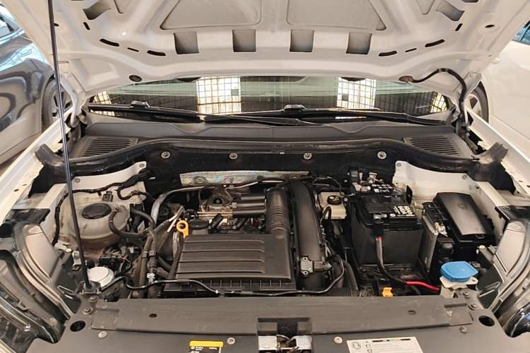 Used Volkswagen Tharu 2020 280TSI Two-Wheel Drive Trend Edition China VI Standard Engine Bay