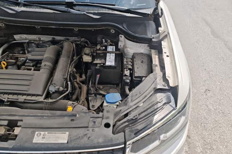 Used Volkswagen Tharu 2020 280TSI Two-Wheel Drive Luxury Edition China VI Standard Engine Bay Left