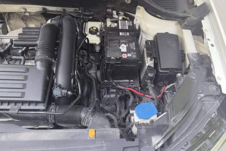 Used Volkswagen Tharu 2020 280TSI Two-Wheel Drive Luxury Edition China VI Standard Engine Bay Left
