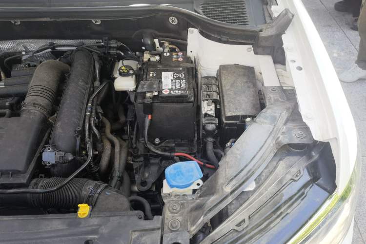 Used Volkswagen Tharu 2020 280TSI Two-Wheel Drive Luxury Plus Version China VI Standard Engine Bay Left