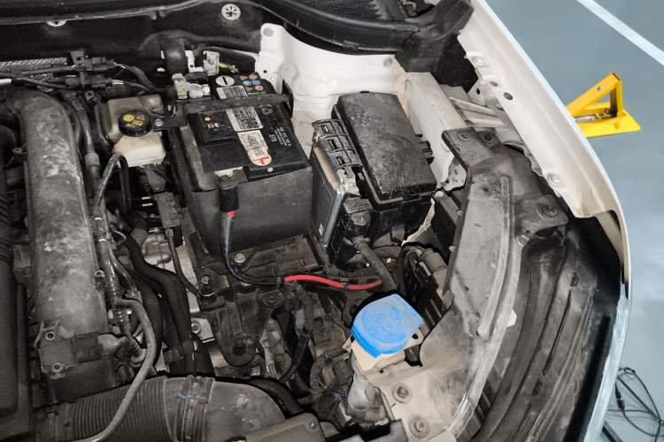 Used Volkswagen Tharu 2020 280TSI Two-Wheel-Drive Flagship Version China VI Engine Bay Left