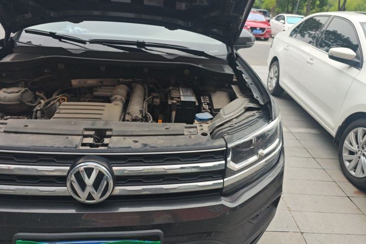 Used Volkswagen Tharu 2020 280TSI Two-Wheel Drive Luxury Plus Version China VI Standard Engine Bay Left
