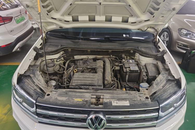 Used Volkswagen Tharu 2020 280TSI Two-Wheel Drive Luxury Plus Version China VI Standard Engine Bay