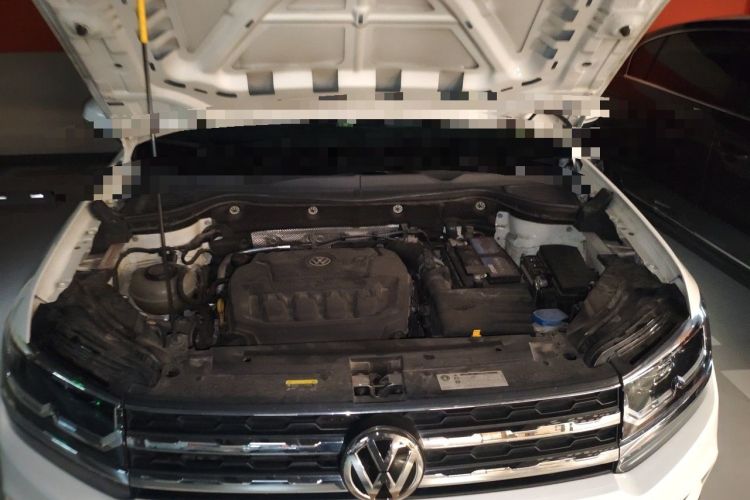 Used Volkswagen Tharu 2020 330TSI Four-Wheel Drive Flagship Version China VI Standard Engine Bay