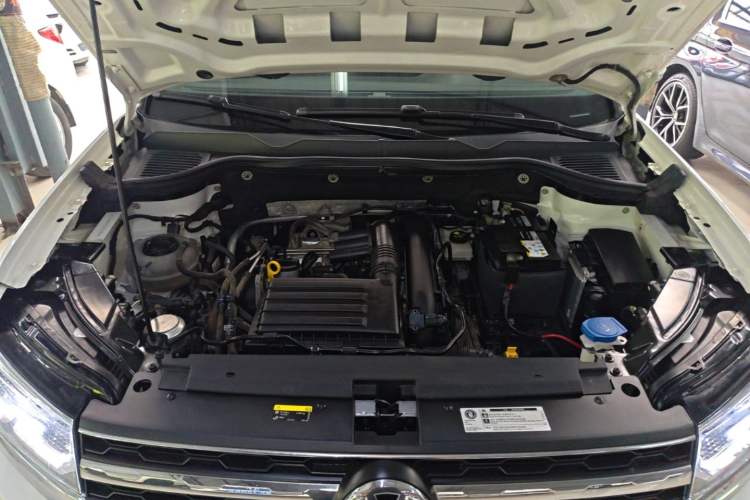 Used Volkswagen Tharu 2020 280TSI Two-Wheel Drive Luxury Edition China VI Standard Engine Bay