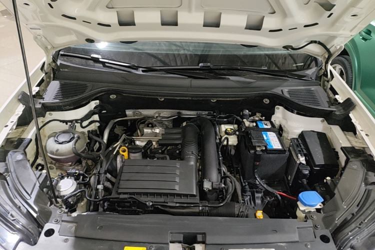 Used Volkswagen Tharu 2020 280TSI Two-Wheel Drive Trend Edition China VI Standard Engine Bay