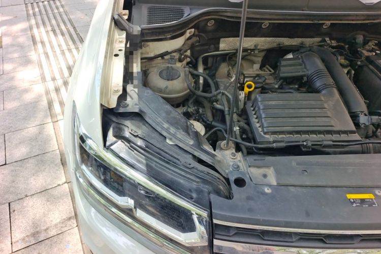 Used Volkswagen Tharu 2020 280TSI Two-Wheel Drive Luxury Edition China VI Standard Engine Bay Right