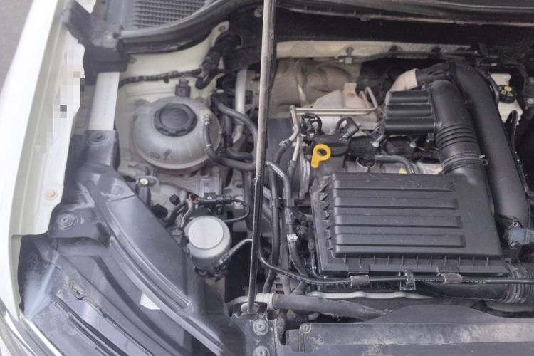 Used Volkswagen Tharu 2020 280TSI Two-Wheel Drive Luxury Edition China VI Standard Engine Bay Right