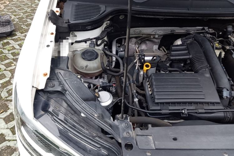 Used Volkswagen Tharu 2020 280TSI Two-Wheel-Drive Flagship Version China VI Engine Bay Right