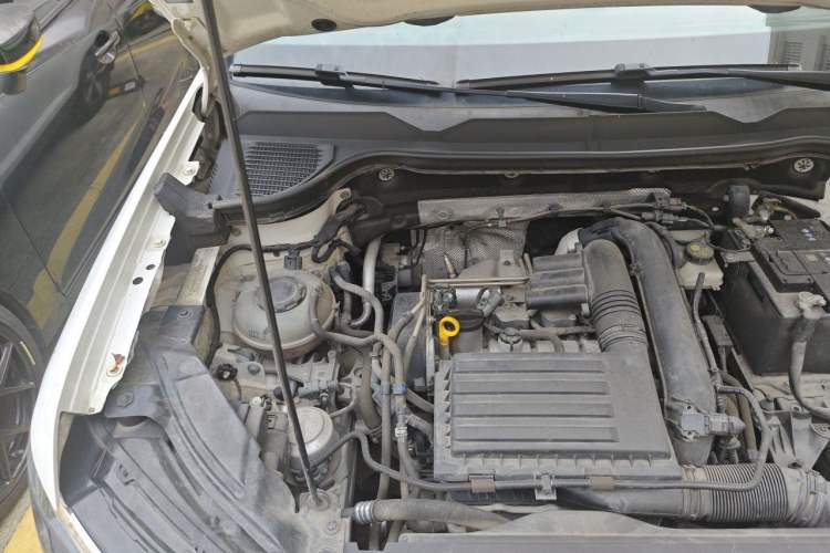 Used Volkswagen Tharu 2020 280TSI Two-Wheel Drive Comfort Edition China VI Standard Engine Bay Right