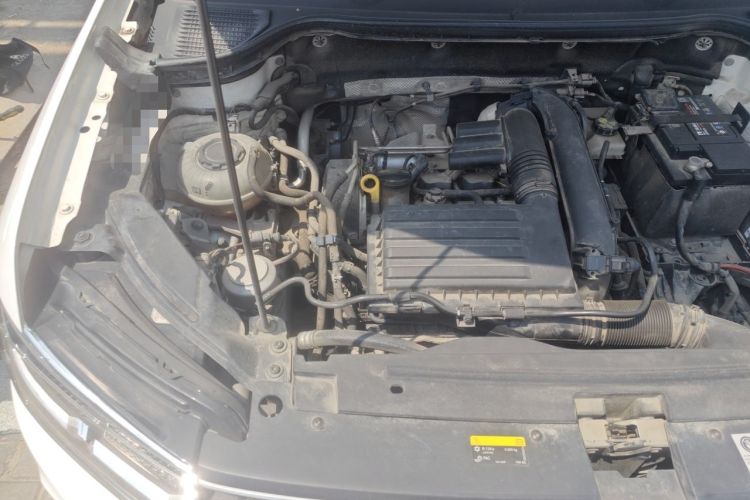 Used Volkswagen Tharu 2020 280TSI Two-Wheel Drive Luxury Plus Version China VI Standard Engine Bay Right