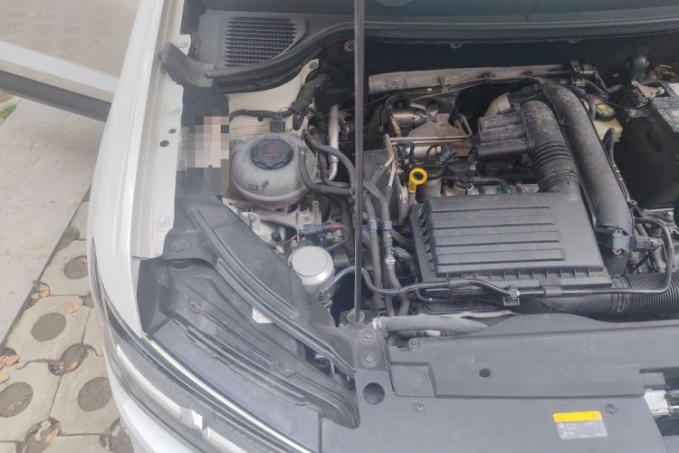 Used Volkswagen Tharu 2020 280TSI Two-Wheel Drive Luxury Edition China VI Standard Engine Bay Right