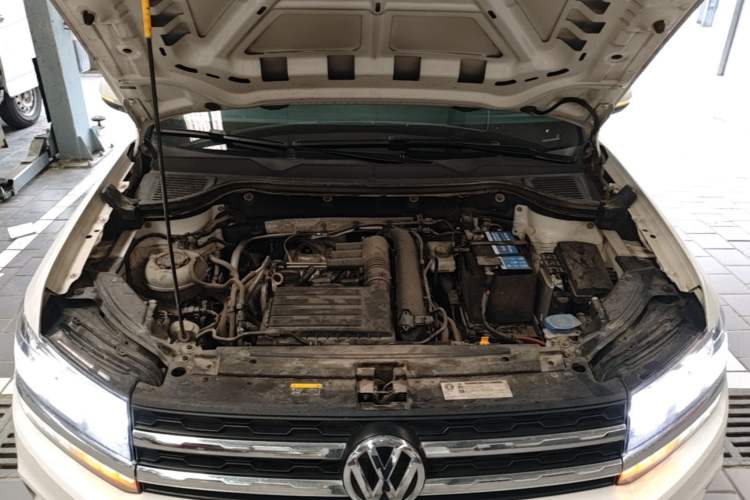 Used Volkswagen Tharu 2020 280TSI Two-Wheel Drive Trend Edition China VI Standard Engine Bay