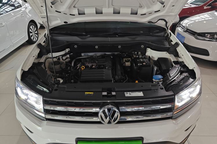 Used Volkswagen Tharu 2020 280TSI Two-Wheel Drive Luxury Edition China VI Standard Engine Bay