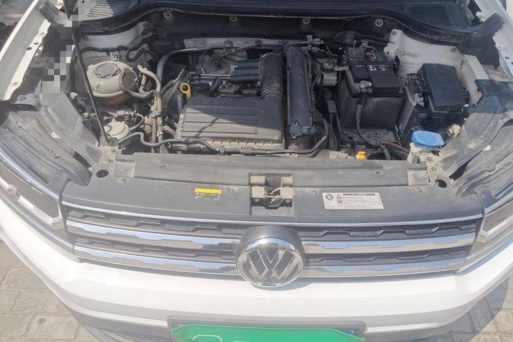 Used Volkswagen Tharu 2020 280TSI Two-Wheel Drive Luxury Plus Version China VI Standard Engine Bay