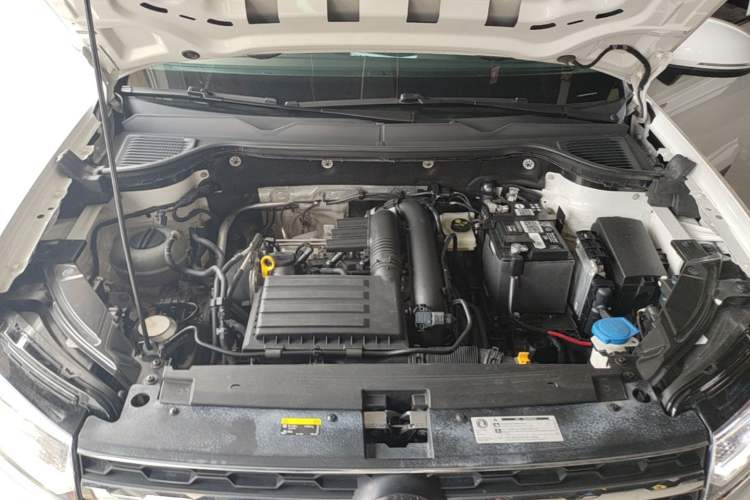 Used Volkswagen Tharu 2020 280TSI Two-Wheel Drive Luxury Edition China VI Standard Engine Bay