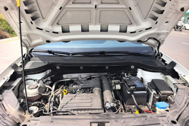 Used Volkswagen Tharu 2020 280TSI Two-Wheel Drive Trend Edition China VI Standard Engine Bay