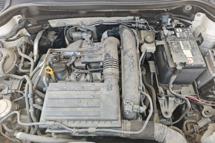 Used Volkswagen Tharu 2020 280TSI Two-Wheel Drive Trend Edition China VI Standard Engine Bay