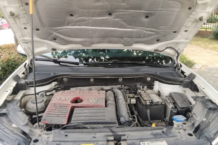 Used Volkswagen Tharu 2020 280TSI Two-Wheel Drive Luxury Edition China VI Standard Engine Bay