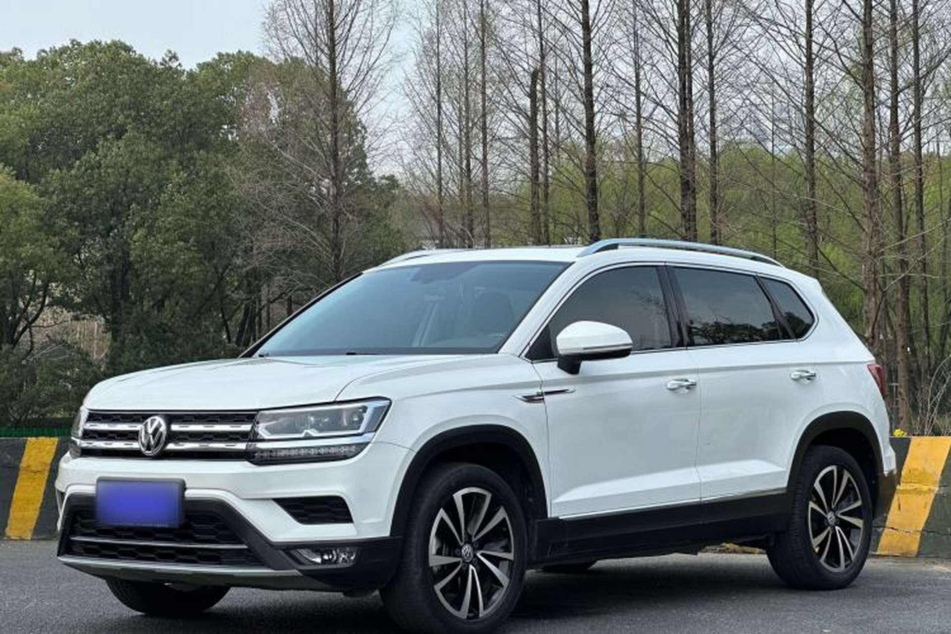 Used Volkswagen Tharu 2020 330TSI All-Wheel-Drive Luxury Edition China VI Standard Exterior 1