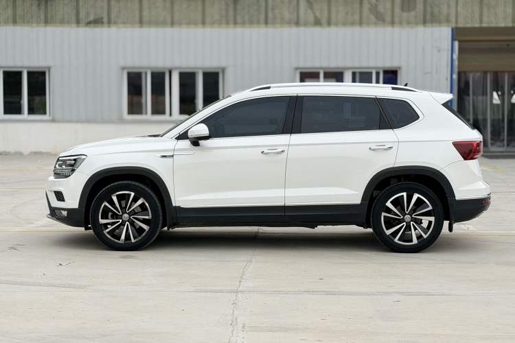 Used Volkswagen Tharu 2020 330TSI All-Wheel-Drive Luxury Edition China VI Standard Exterior 3