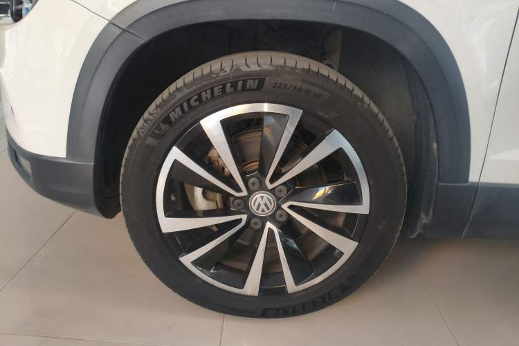 Used Volkswagen Tharu 2020 280TSI Two-Wheel Drive Luxury Edition China VI Standard Exterior 4